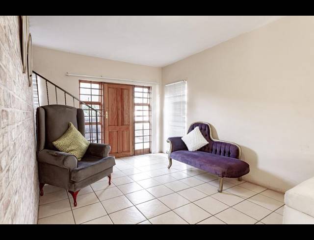 3 BEDROOM CLUSTER FOR SALE IN THE HILL